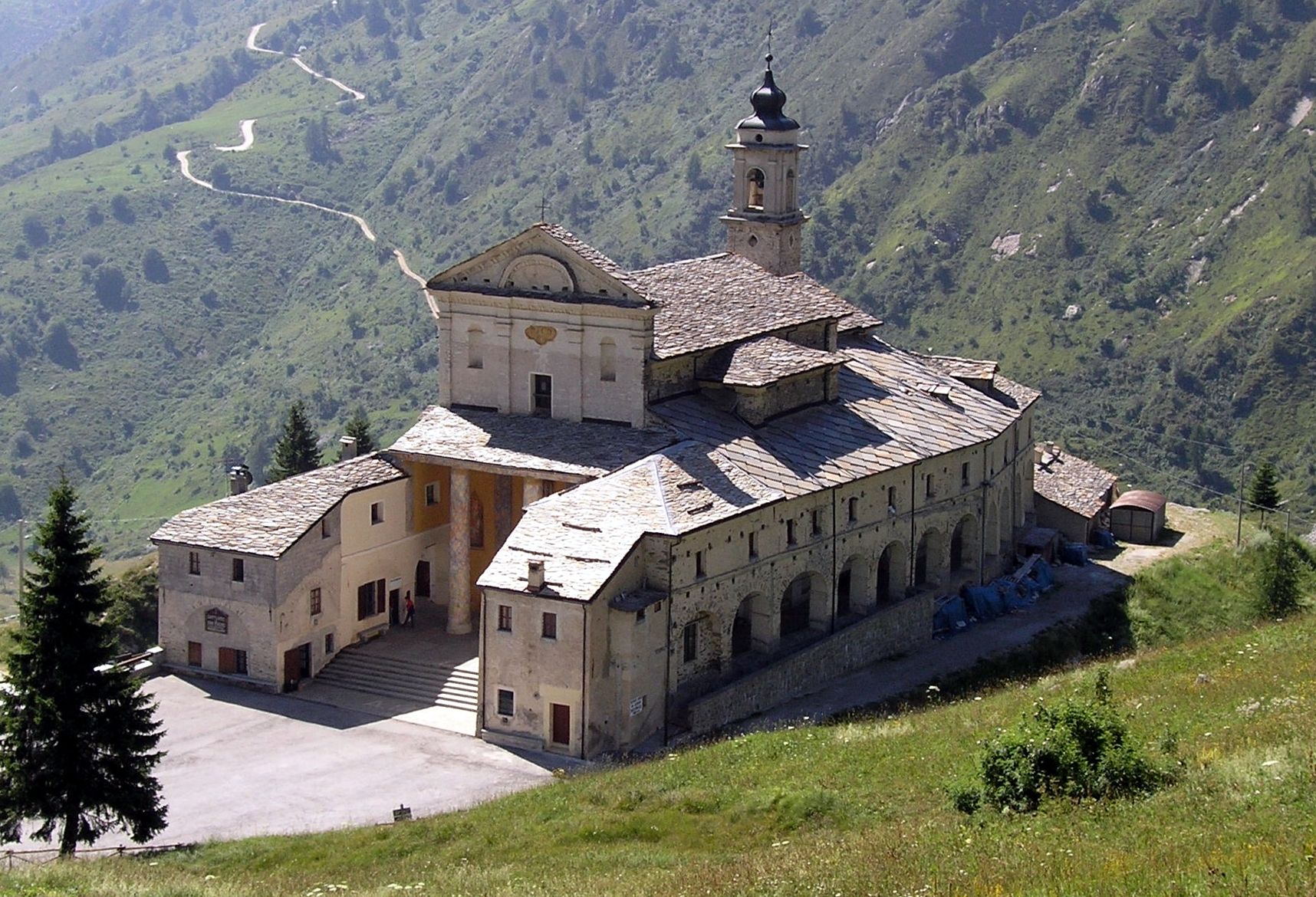 La Guida - Pellegrinaggio al Santuario di San Magno