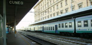 La Guida - Pendolari Cuneo-Torino segnalano la mancanza di posti sul treno