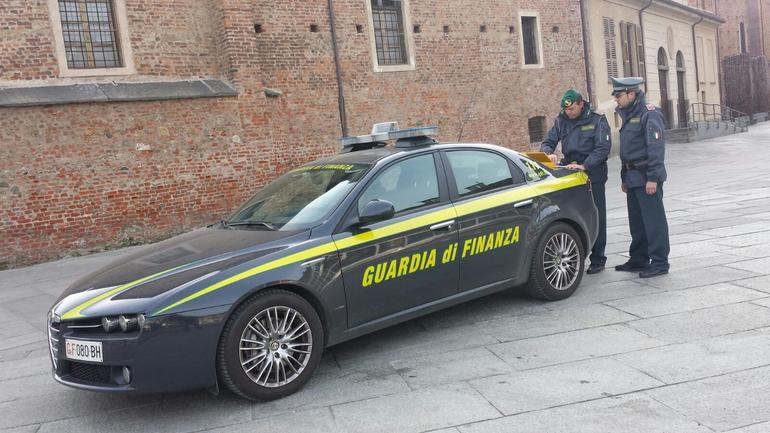Sottratto da finti nipoti più di un milione di euro a due anziani La Guida - Sottratto da finti nipoti più di un milione di euro a due anziani