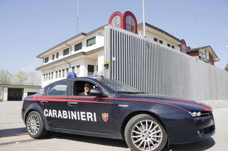 Preso il rapinatore del benzinaio di Farigliano La Guida - Preso il rapinatore del benzinaio di Farigliano