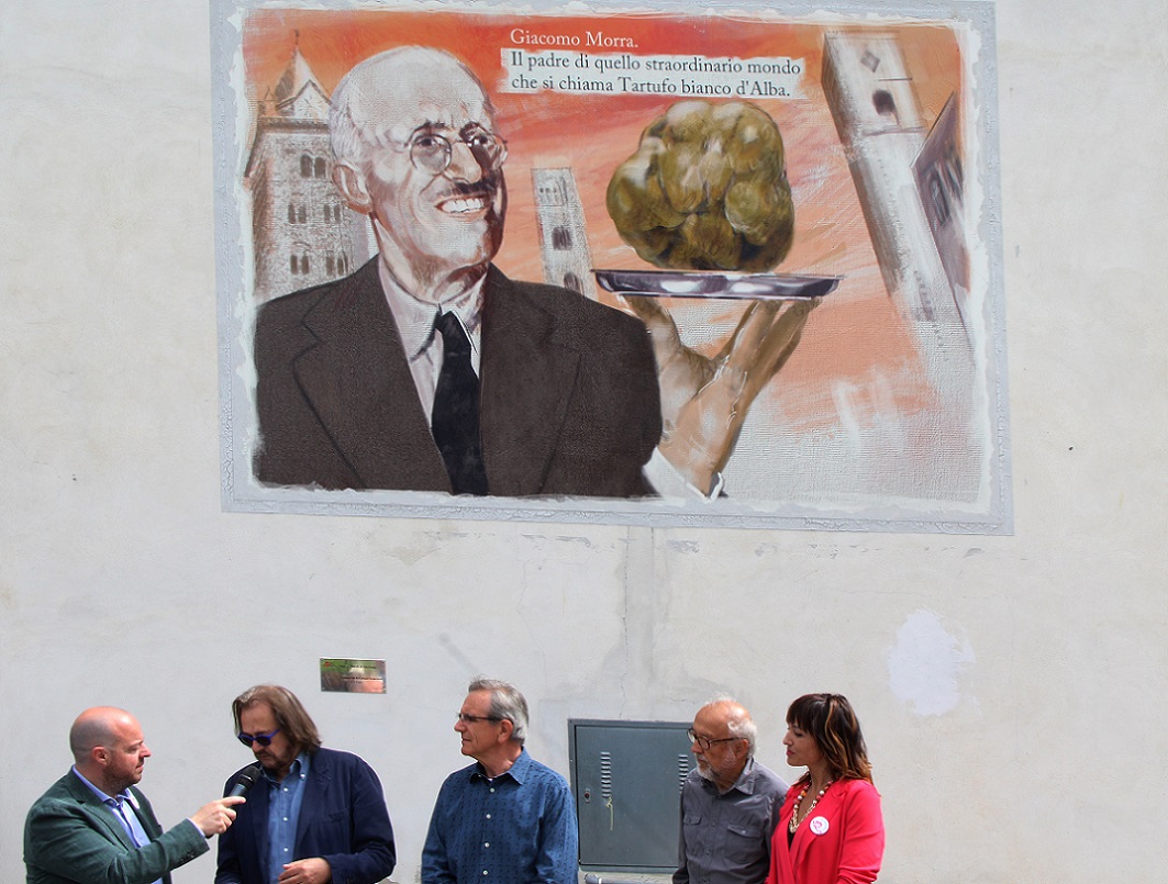 Con Eataly, Banca d’Alba e Egea il Premio Ancalau lancia una sfida alla creatività dei giovani La Guida - Con Eataly, Banca d’Alba e Egea il Premio Ancalau lancia una sfida alla creatività dei giovani