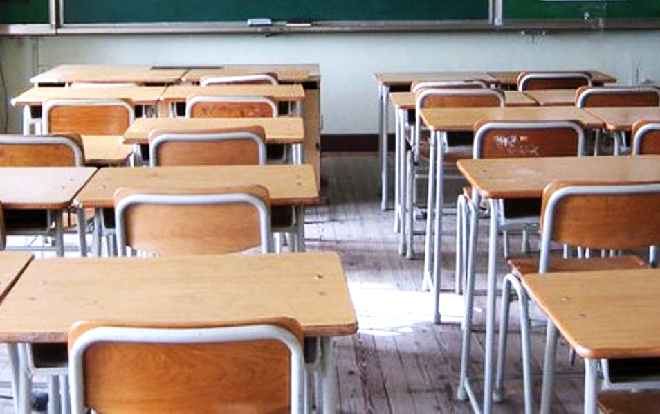 Lunedì scuole aperte a Cuneo, forse chiuse martedì per il gelo La Guida - Lunedì scuole aperte a Cuneo, forse chiuse martedì per il gelo