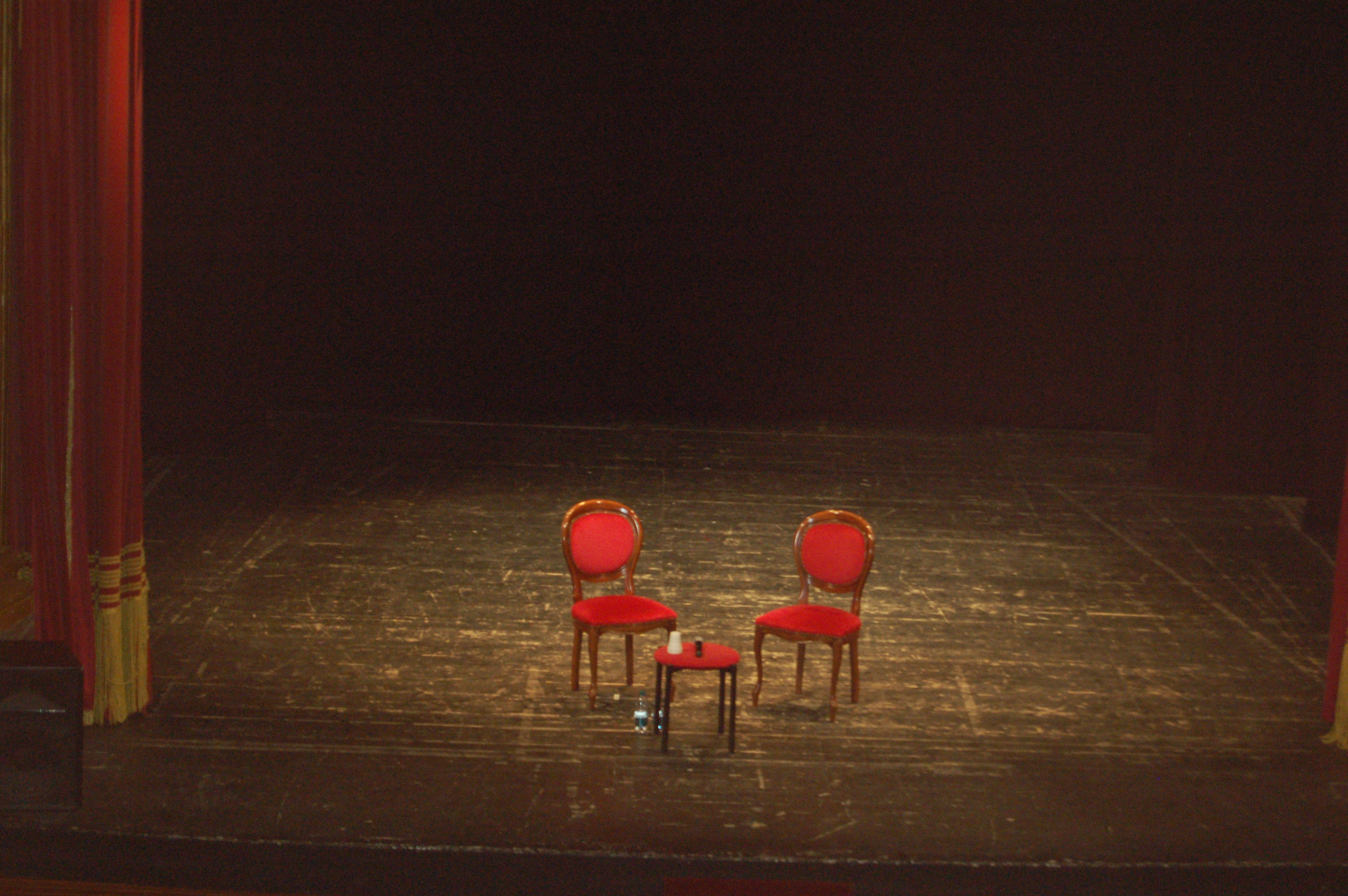 Sabato 22 giornata di “Teatri aperti” La Guida - Sabato 22 giornata di “Teatri aperti”