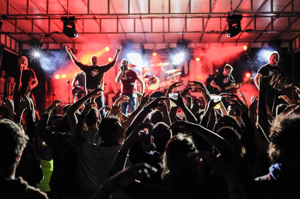 La Guida - Il Campeggio Resistente si presenta