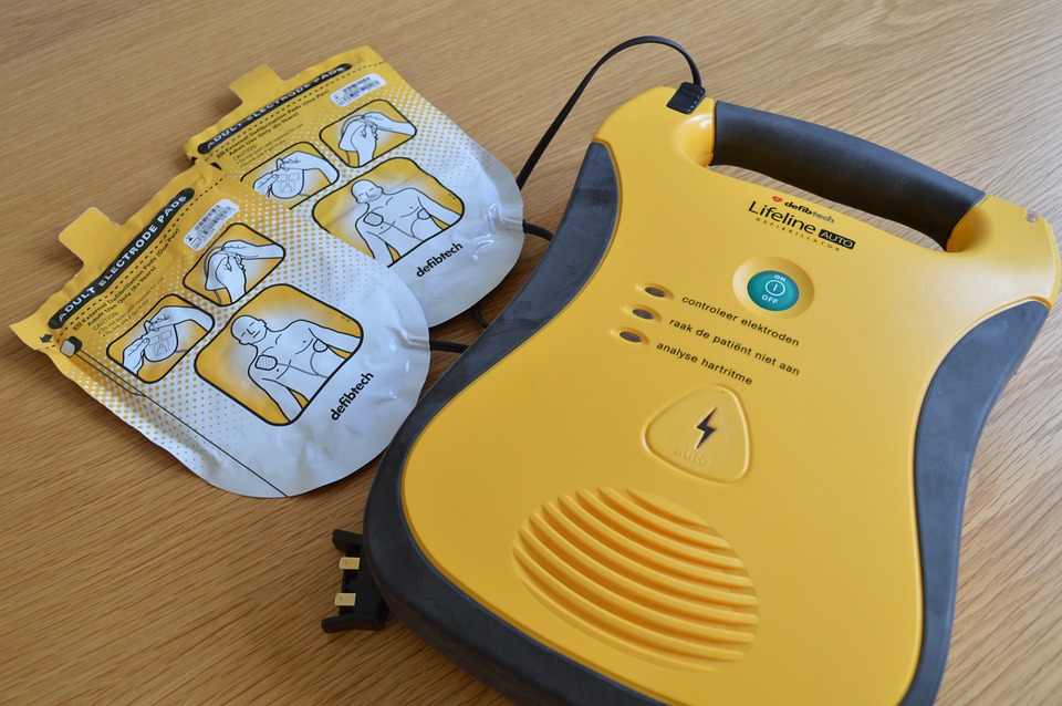 La Guida - Defibrillatore, patentini scaduti: a Centallo viene organizzato un corso