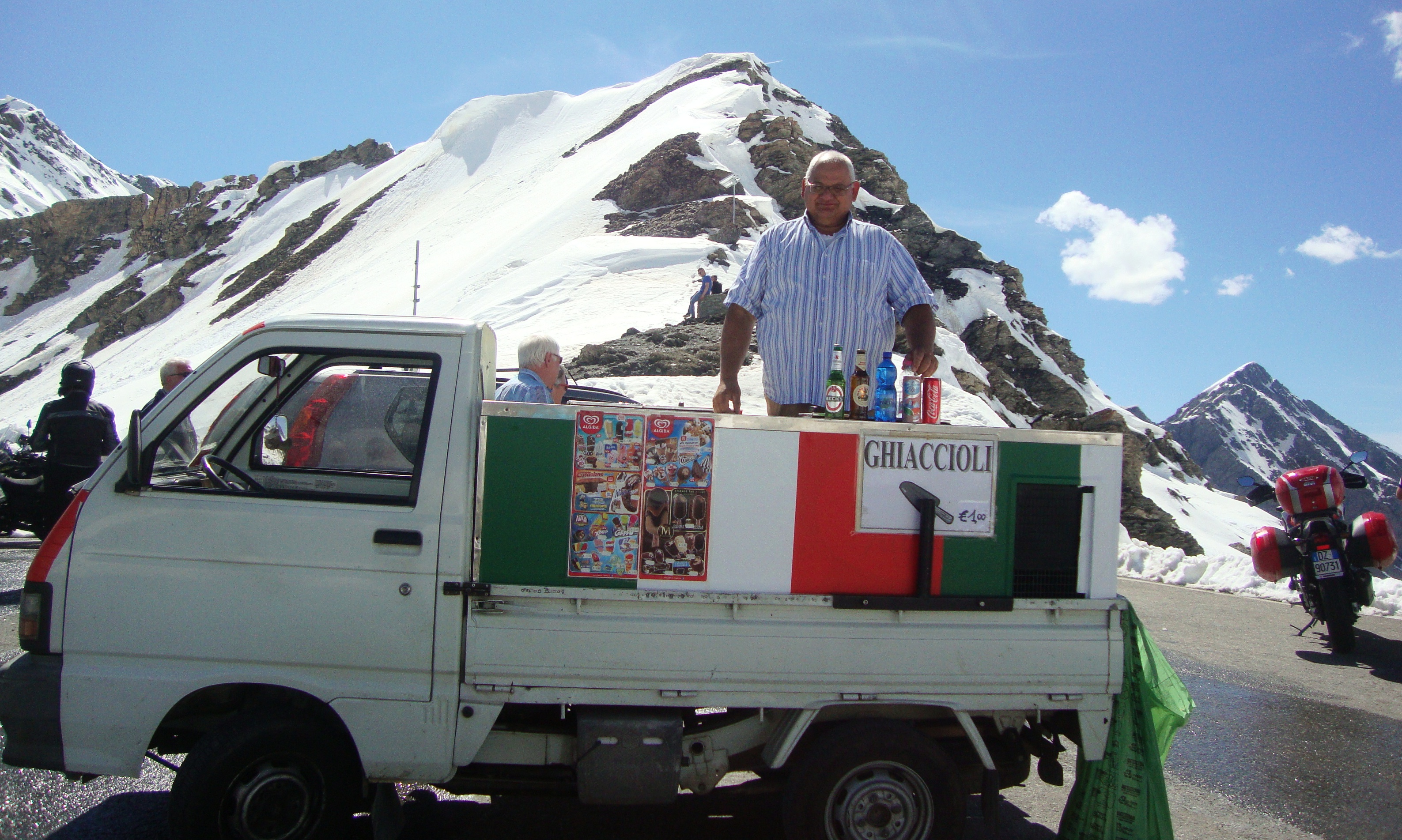La Guida - Tanti salgono sul Colle dell’Agnello appena aperto