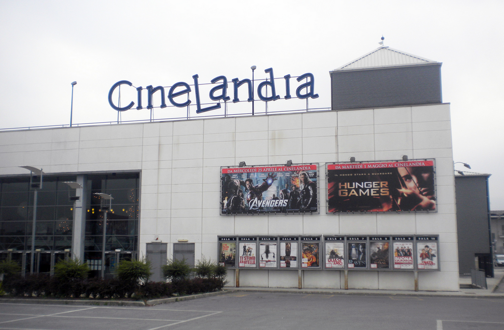 La Guida - Borgo San Dalmazzo, Cinelandia chiude