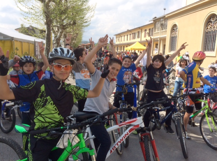 La Guida - In tanti alla biciclettata di Rivoira