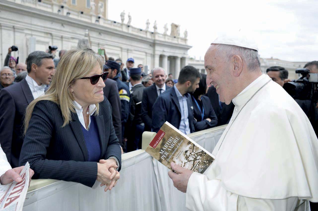 La Guida - “Martiri per amore” nelle mani di Papa Francesco