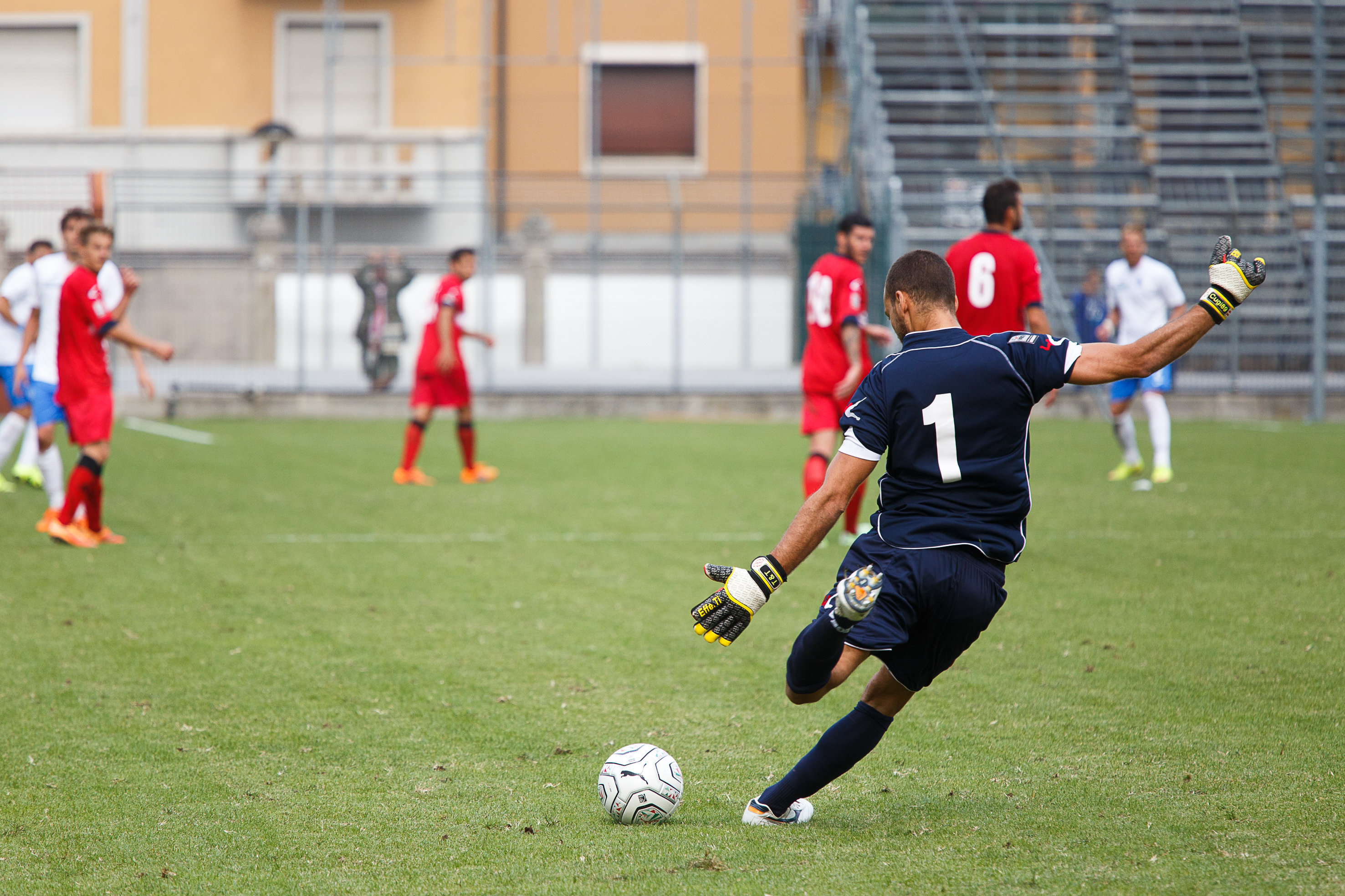 La Guida - Il programma del fine settimana calcistico a rischio per la neve