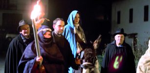 La Guida - A Dogliani sono 350 i figuranti per il presepe vivente