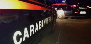 La Guida - Minaccia di farla finita, Polizia e Carabinieri lo salvano