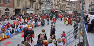 La Guida - Saluzzo, investitura della Castellana e sfilata degli oratori