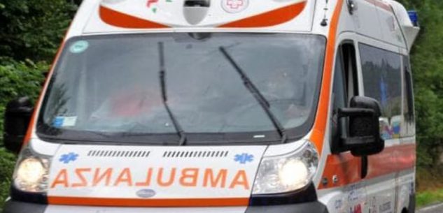 La Guida - Auto cade in una scarpata a Paesana: passeggeri illesi