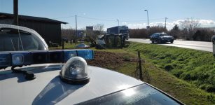 La Guida - Camion fuori strada a Pollenzo, strada chiusa