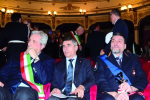 Il sindaco di Cuneo Federico Borgna con l'assessore regionale Giovanni Maria Ferraris e il comandante di Cuneo Davide Bernardi