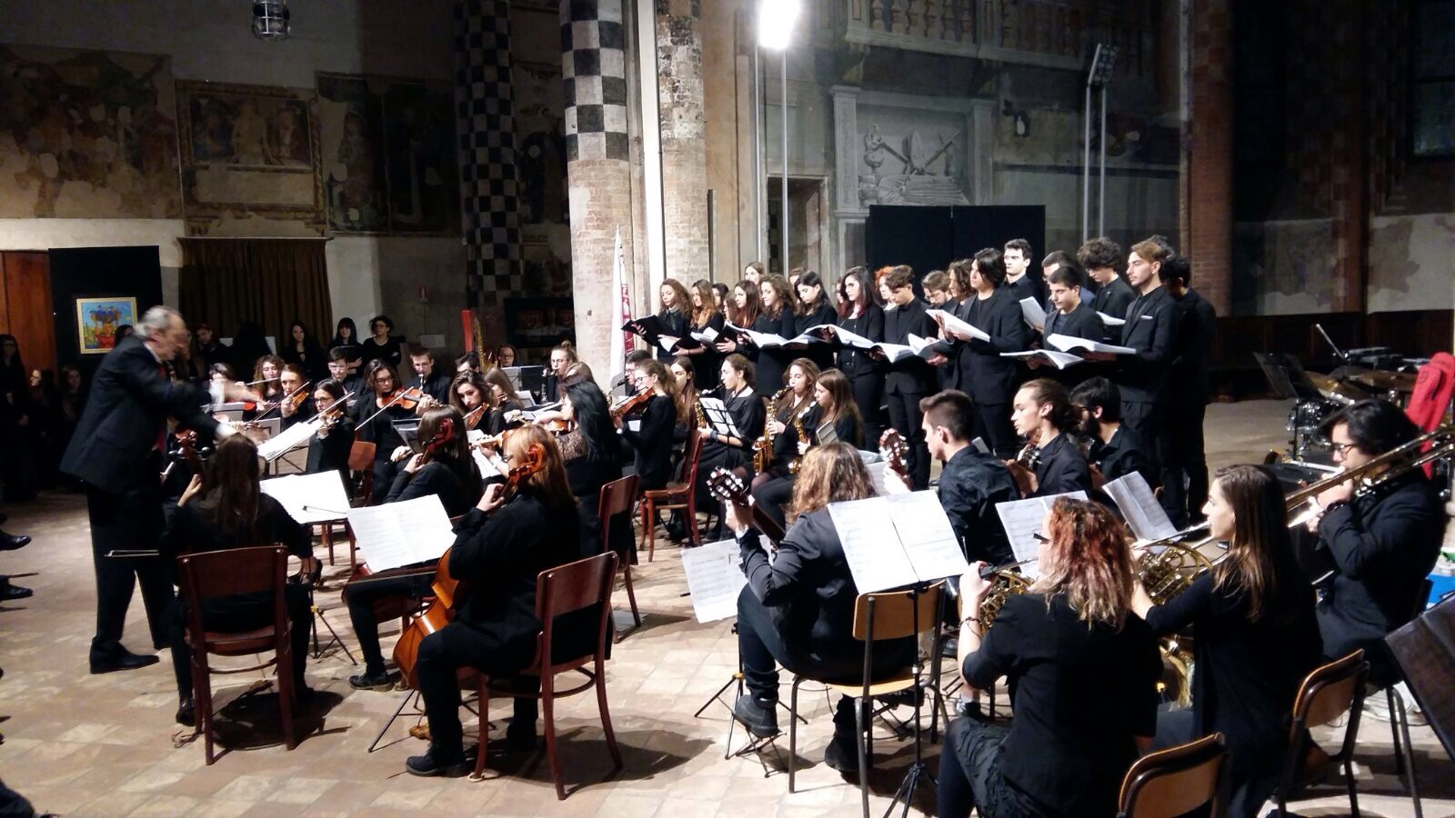 Il Coro e l'Orchestra del Liceo Musicale "Ego Bianchi"