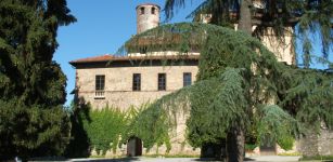 La Guida - Caccia alle uova volanti al Castello di Manta