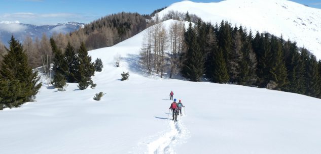 La Guida - Tre escursioni con le racchette da neve