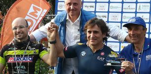 Argento per Diego Colombari alle spalle di Alex Zanardi La Guida - Argento per Diego Colombari alle spalle di Alex Zanardi