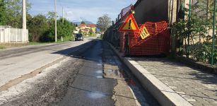 La Guida - Le strade rovinate da pioggia e lavori: buche, disagi e pericoli