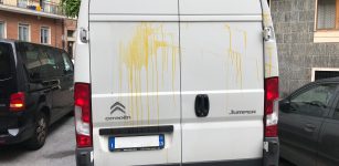 La Guida - Cuneo, uova lanciate contro le auto