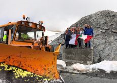 La Guida - Riaperto il colle dell’Agnello, brindisi tra italiani e francesi