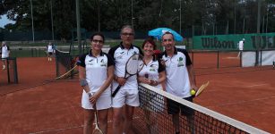 La Guida - La giornata finale del torneo con le racchette di legno