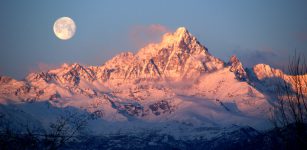 La Guida - Escursionista precipita dal Monviso, impossibile il recupero