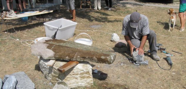 La Guida - Pensieri di pietra a San Damiano Macra