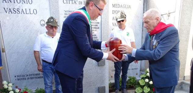 La Guida - Antonio Vassallo ora riposa nel cimitero di Boves