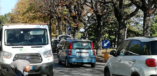 La Guida - Perde il controllo della moto, senza conseguenze