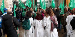 A Cuneo sciopera oltre il 60% dei medici La Guida - A Cuneo sciopera oltre il 60% dei medici