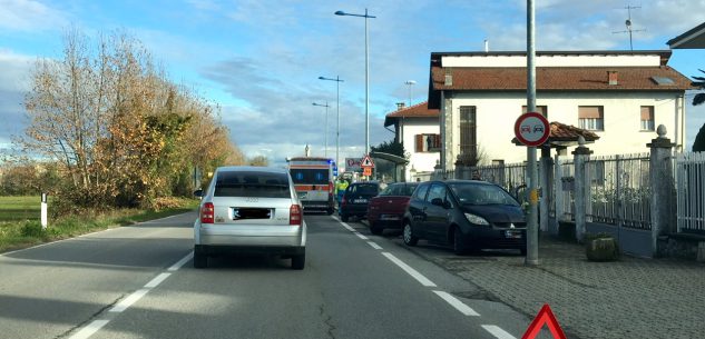 La Guida - Scontro tra auto, rallentamenti tra Confreria e San Defendente