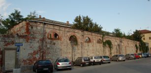 La Fondazione Crc acquista l’ex frigorifero militare La Guida - La Fondazione Crc acquista l’ex frigorifero militare