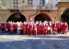 La Guida - Cento Babbo Natale invadono il centro