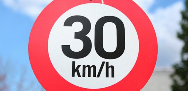 La Guida - Limite di 30 km/h nei centri di Valdieri e Andonno