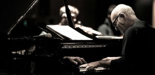 La Guida - Ludovico Einaudi ad Alba il 14 marzo