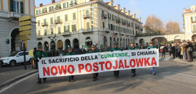 La Guida - Cuneo rende onore al sacrificio della Divisione Alpina Cuneense