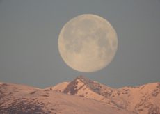 La Guida - La “superluna” nei cieli di Cuneo