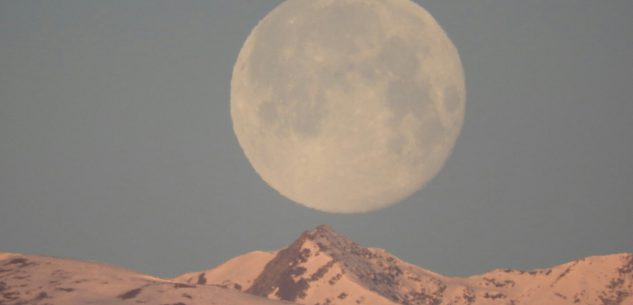 La Guida - La “superluna” nei cieli di Cuneo