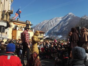 Tanto pubblico alla festa dell'Orso di segale a Valdieri