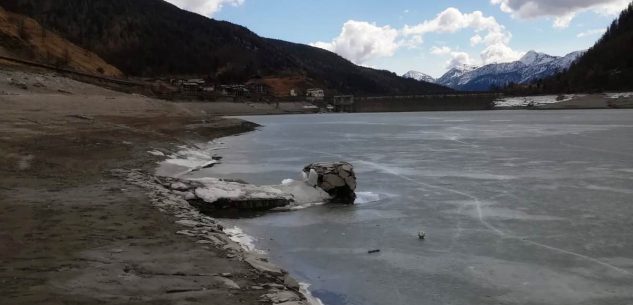 La Guida - C’è poca acqua a Pontechianale affiora la borgata sommersa