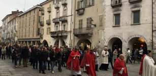 La Guida - La processione del Venerdì Santo nel centro storico