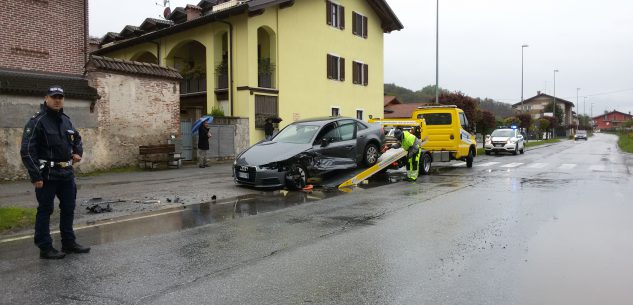 La Guida - Scontro fra auto a Boves, nessun ferito grave