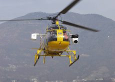 La Guida - Linee elettriche, controlli con elicotteri lungo 1.822 chilometri