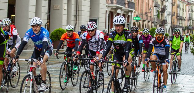 La Guida - Randonnée rosa e cicloturistica, aspettando la Cuneo-Pinerolo