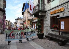 La Guida - Una domenica in marcia per la Cuneo-Nizza