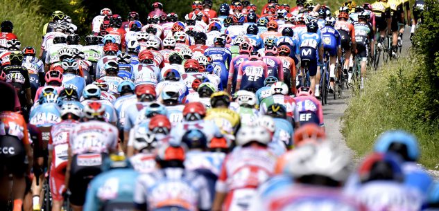 La Guida - Il Tour de France 2024 sulle strade della Granda nelle Langhe e nel Roero