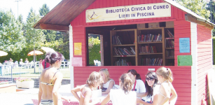 La Guida - La Biblioteca si sposta in piscina